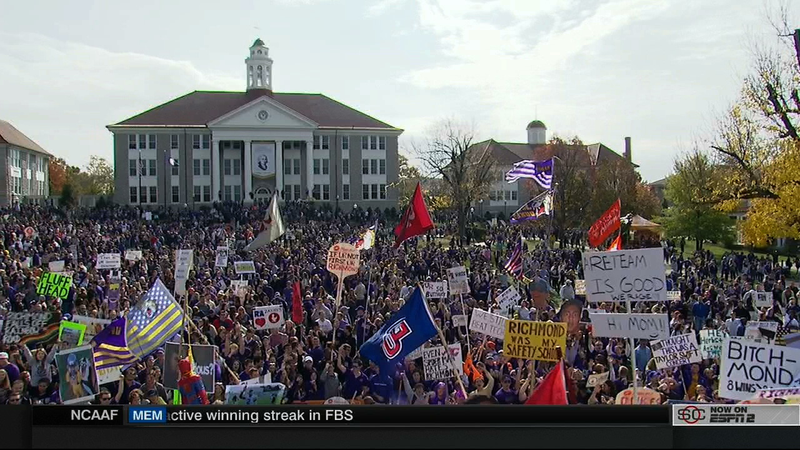 Illustration for article titled Lee Corso Does Butt Chugs: Today's James Madison College GameDay Sign Roundup